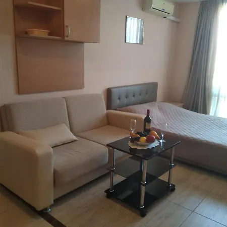 Apartmán Studio Vigo Panorama Beach, Larisa. *